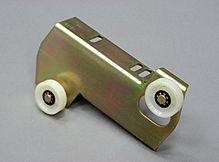 LH/Centre Lock Plate With 2 Rollers