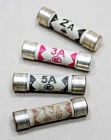 Plug Top Fuses (250V, 50-60Hz)